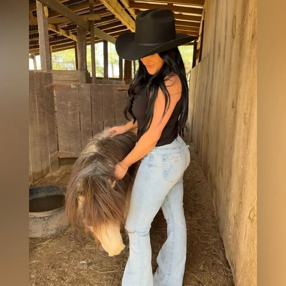 Black  cowboy  hat - Picture 5 of 12